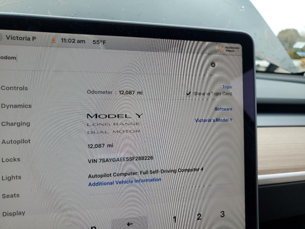 2025 TESLA MODEL Y