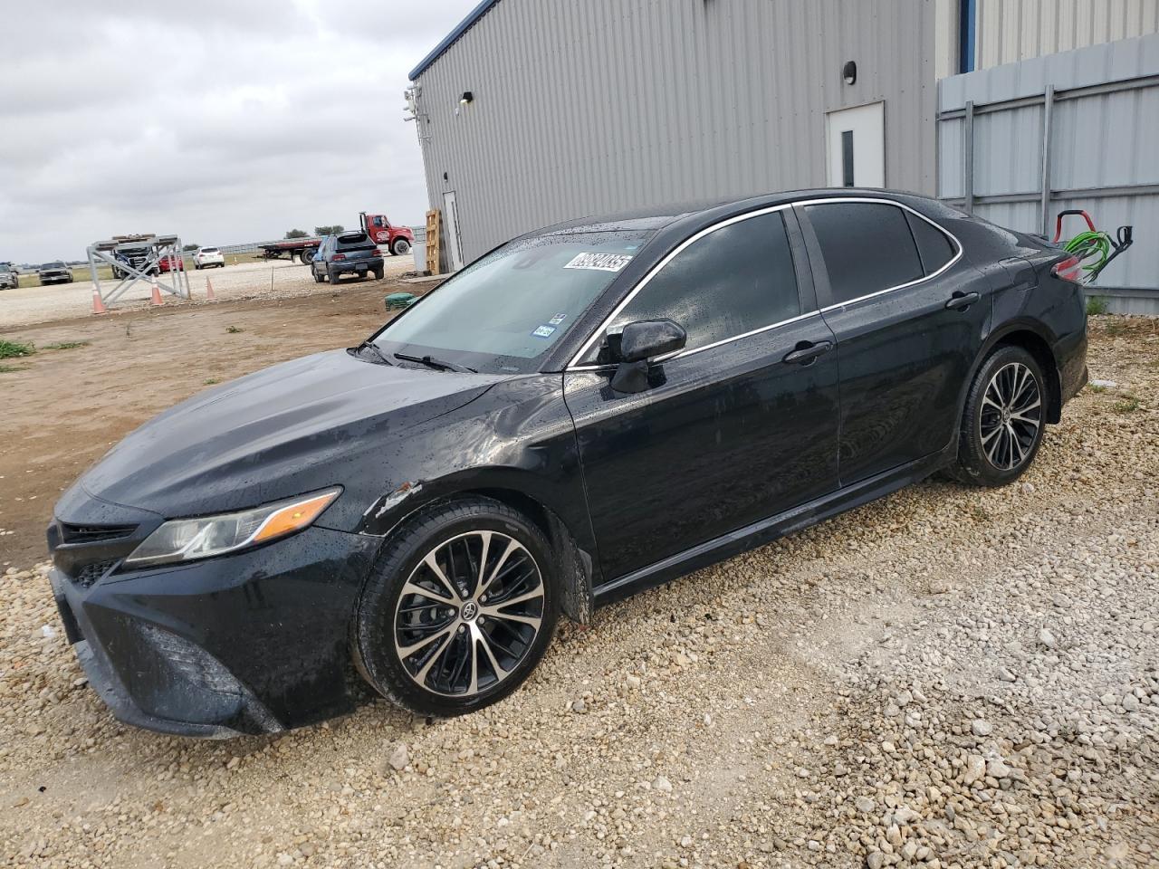 2018 TOYOTA CAMRY
