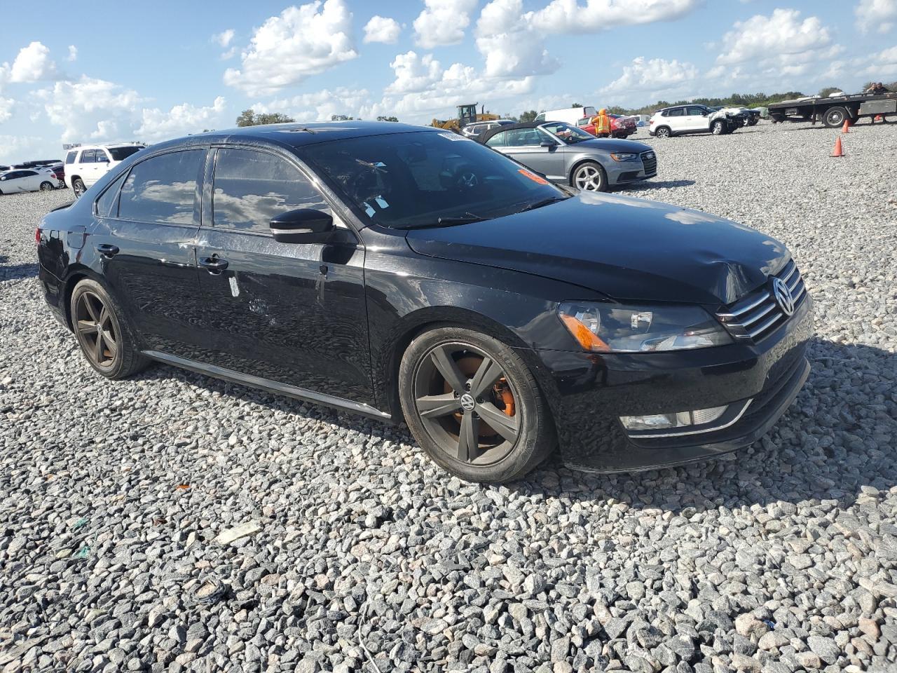 2015 VOLKSWAGEN Passat