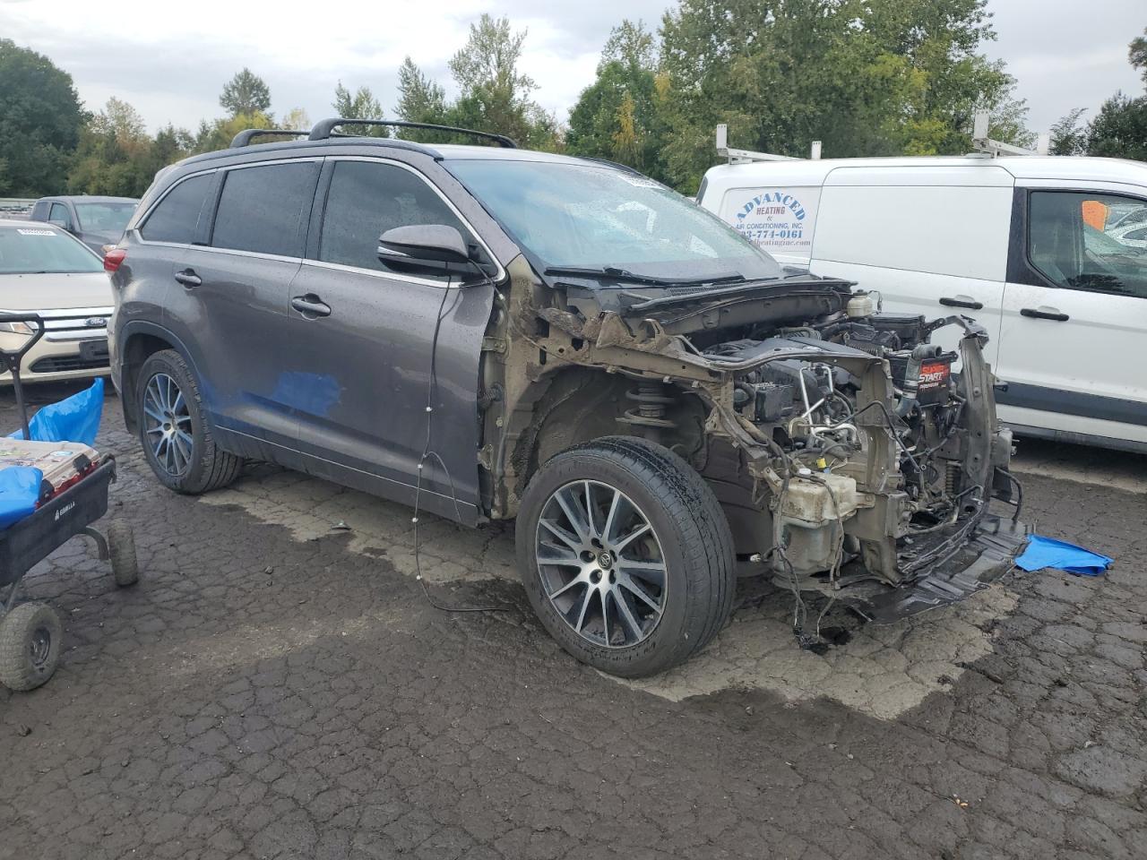 2018 TOYOTA HIGHLANDER