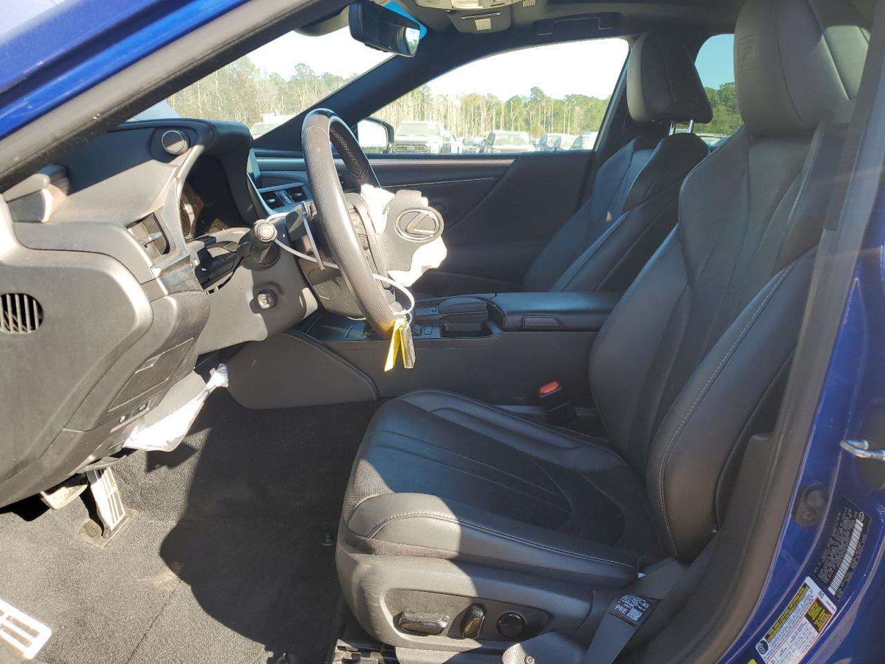 2021 LEXUS Es