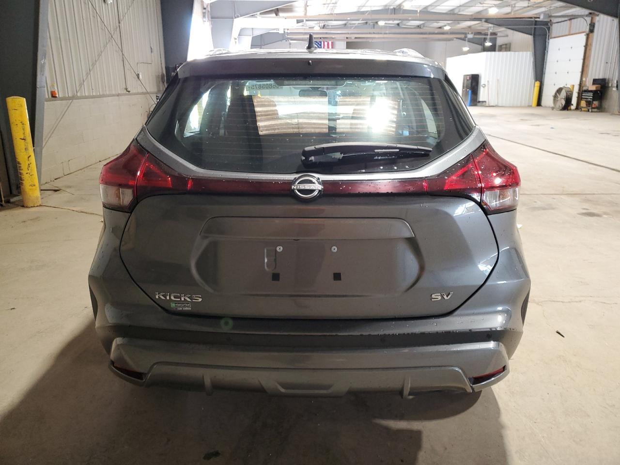 2024 NISSAN KICKS