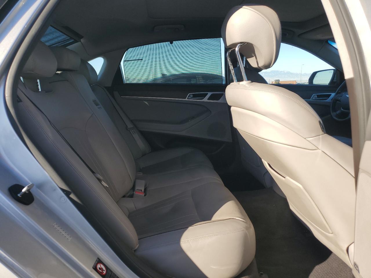 2015 HYUNDAI GENESIS