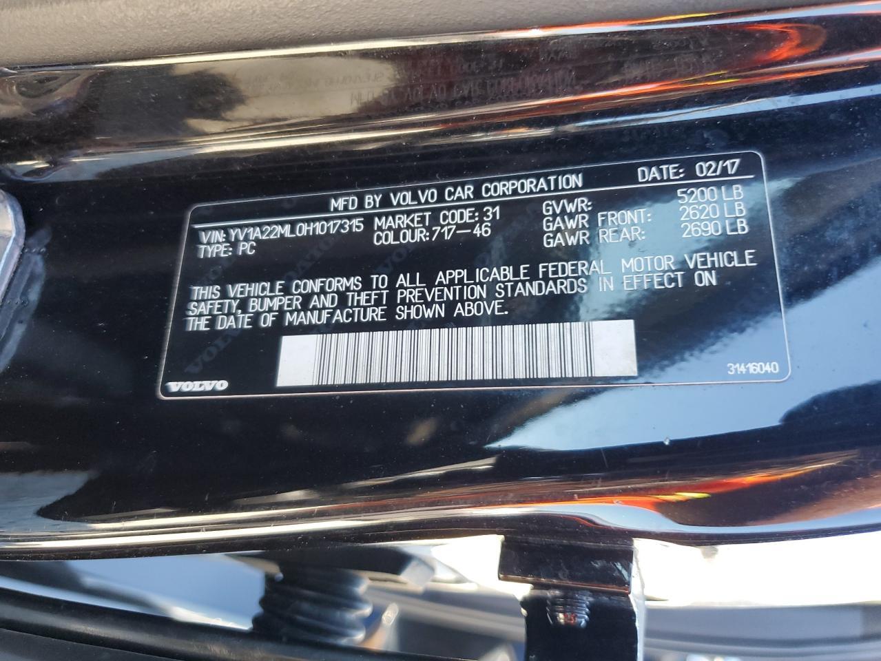 2017 VOLVO S90