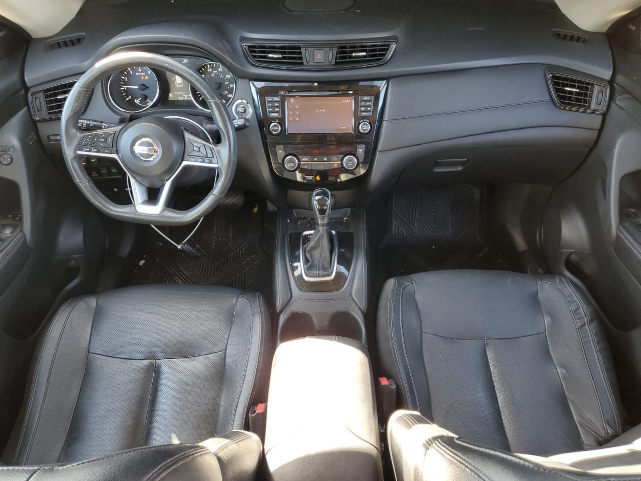 2017 NISSAN ROGUE