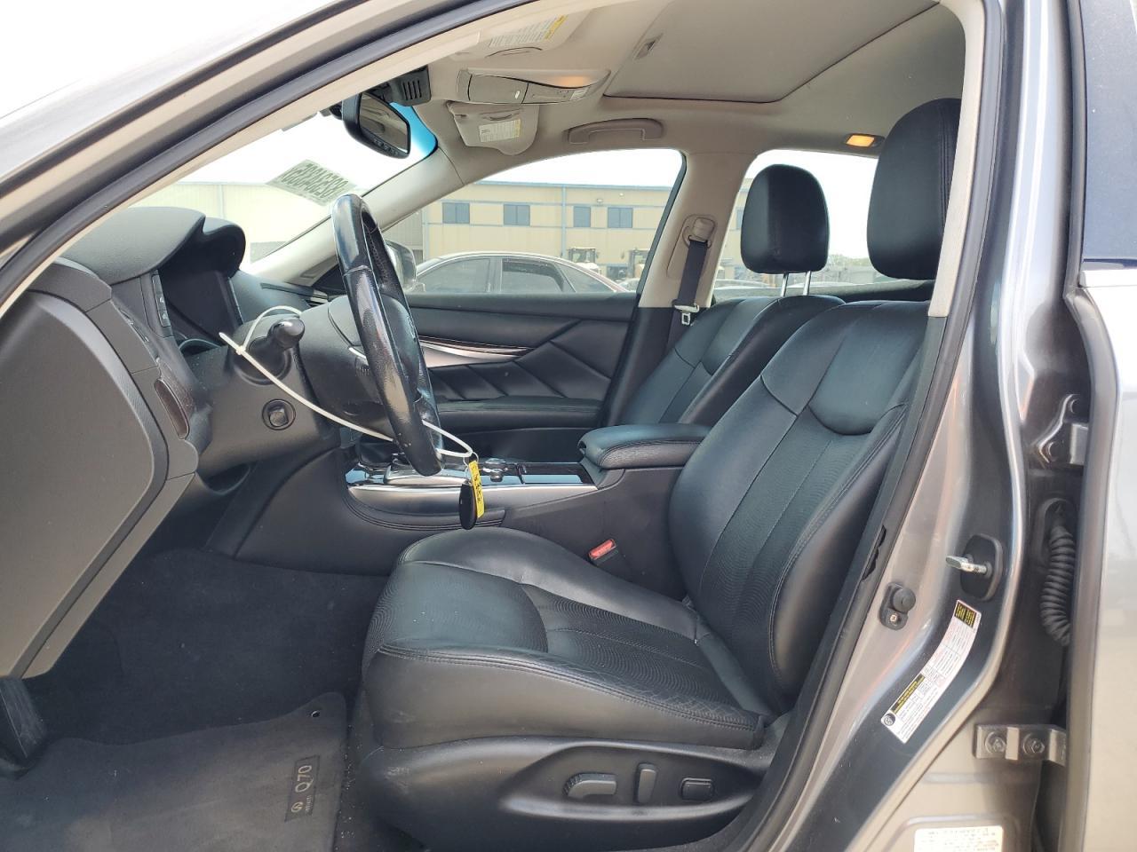 2015 INFINITI Q70