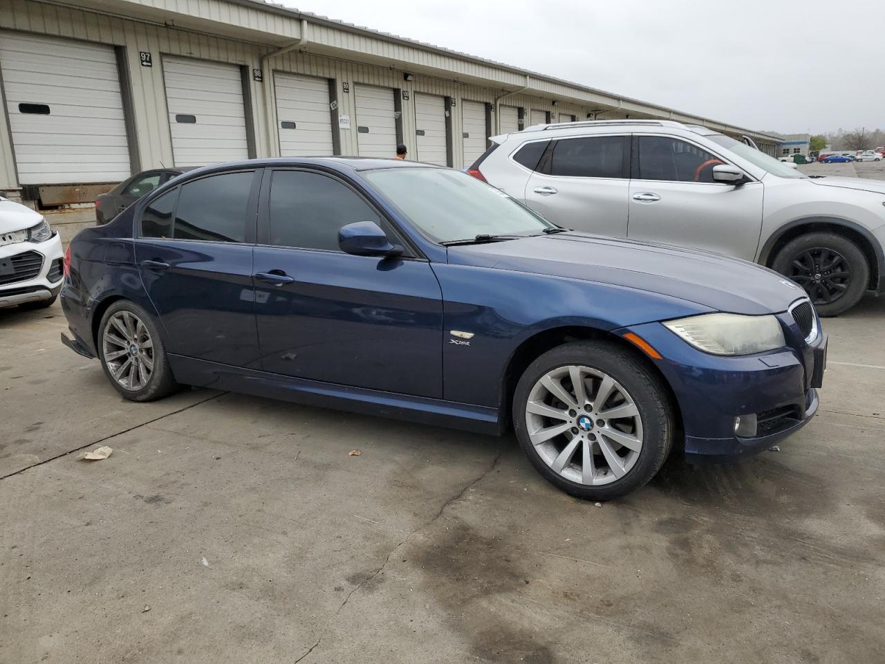 2011 BMW 3 SERIES