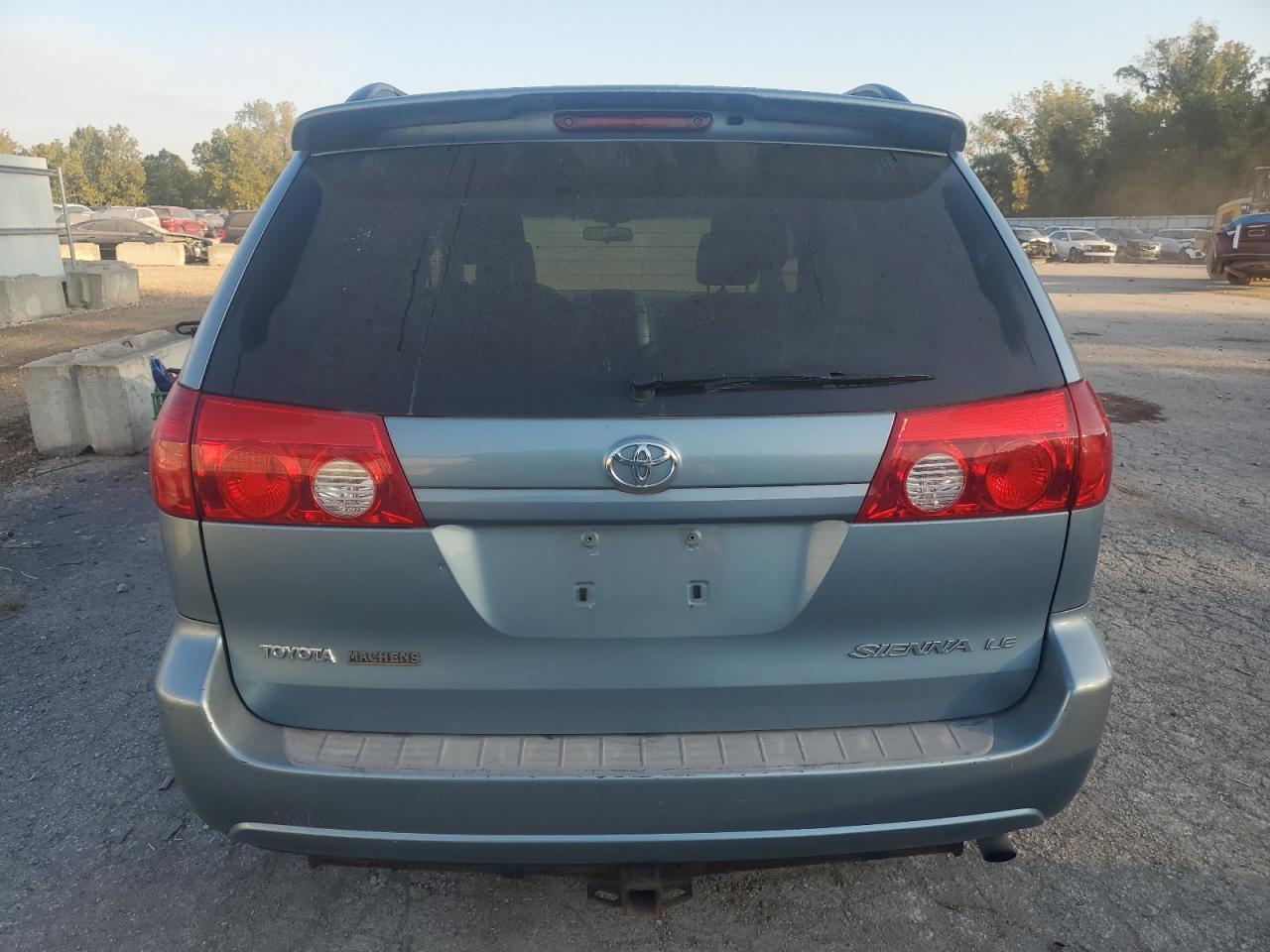 2006 TOYOTA SIENNA