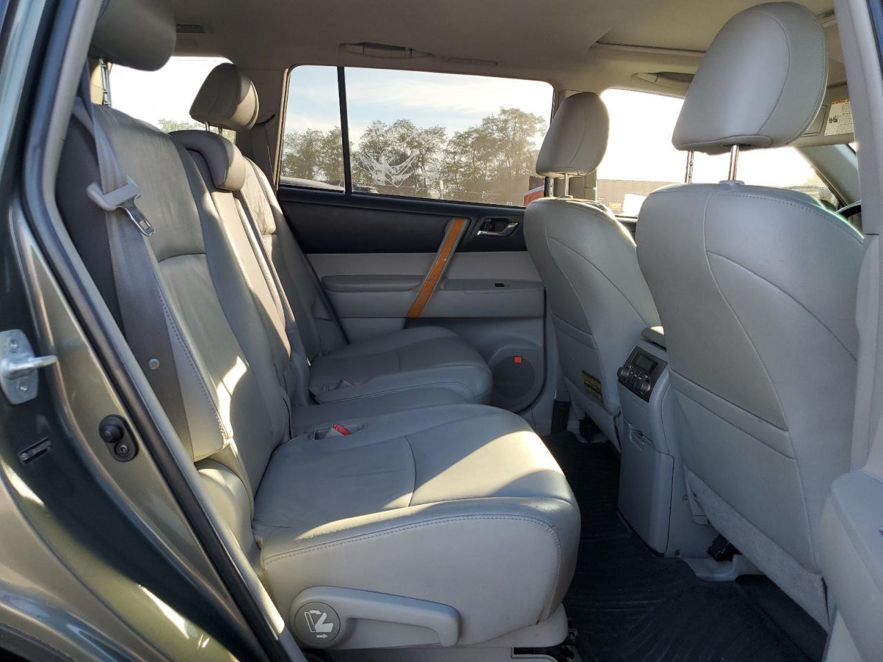 2008 TOYOTA HIGHLANDER