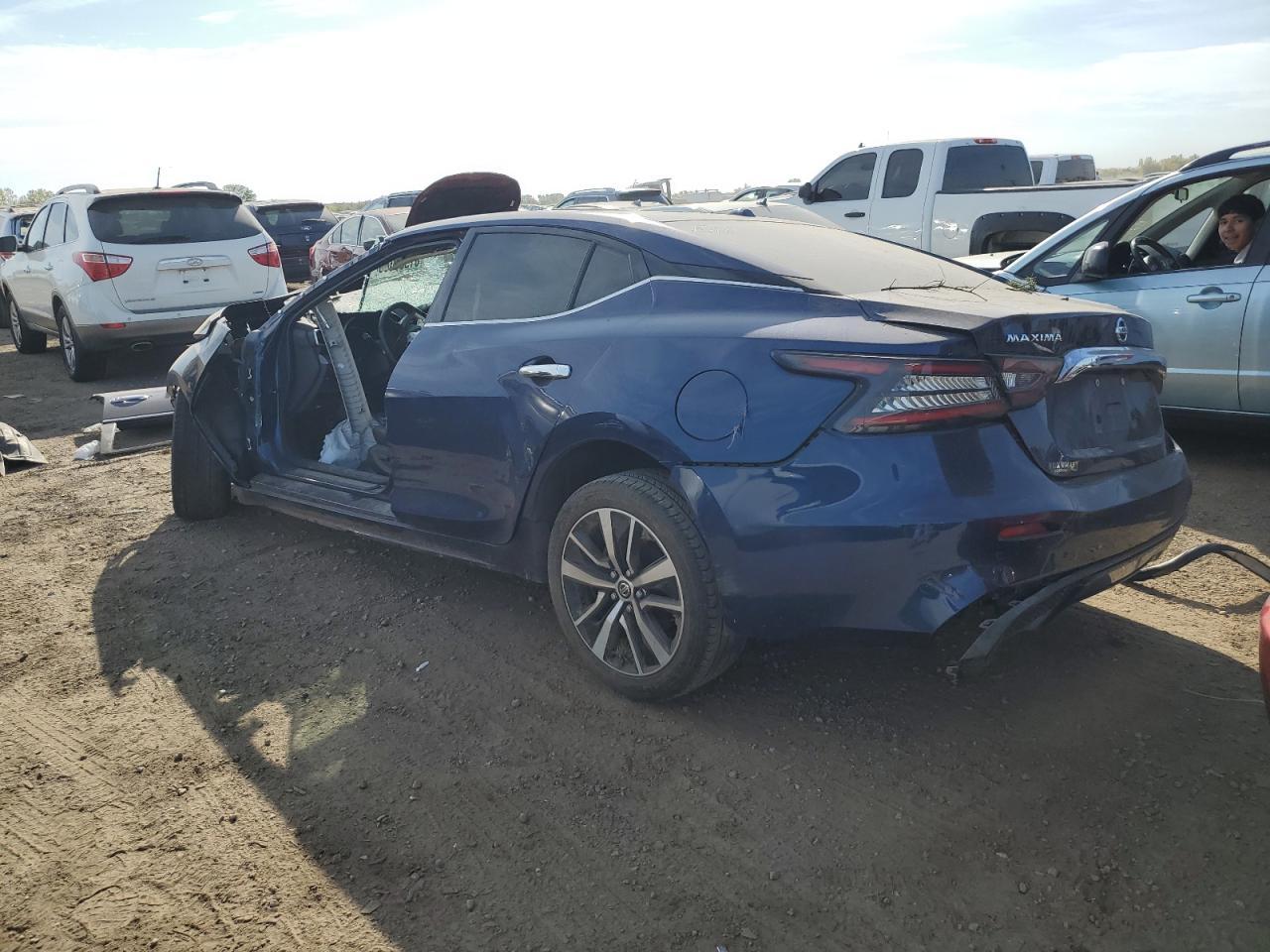 2022 NISSAN Maxima