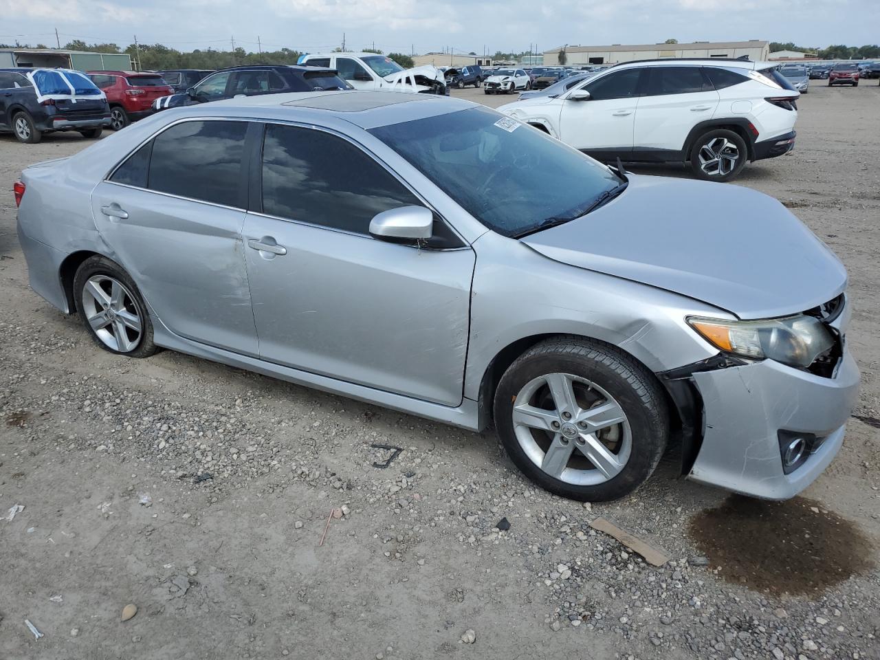2014 TOYOTA CAMRY