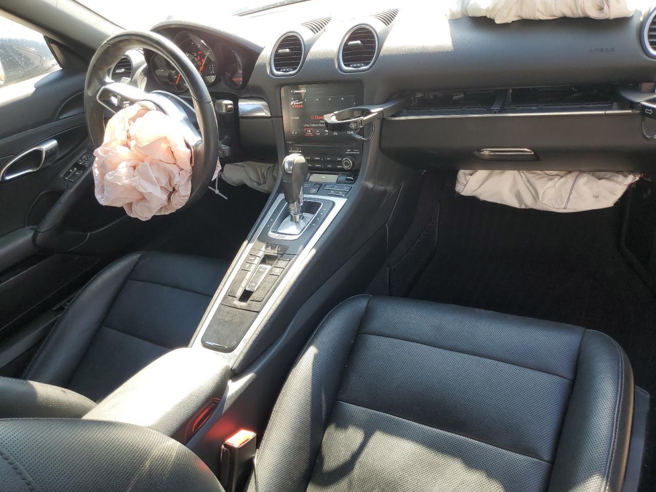 2017 PORSCHE Boxster