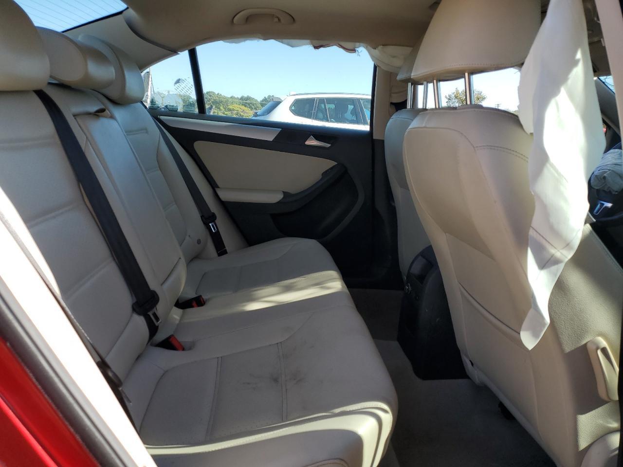 2014 VOLKSWAGEN JETTA