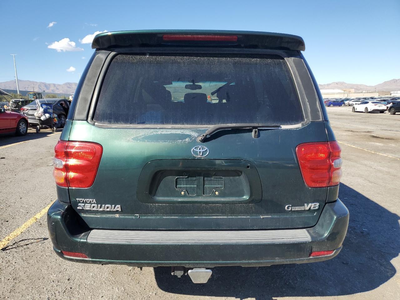 2004 TOYOTA Sequoia