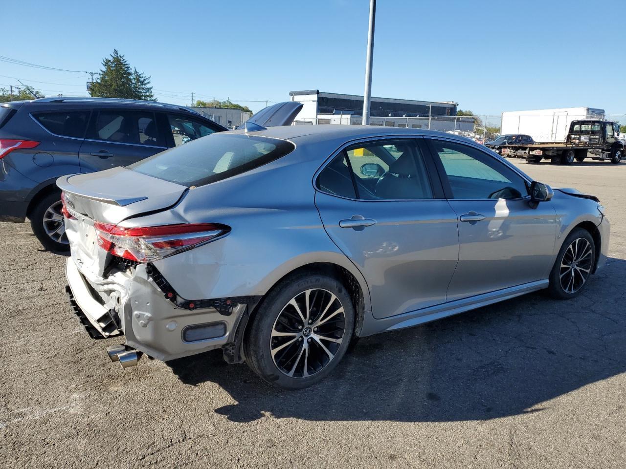 2019 TOYOTA CAMRY