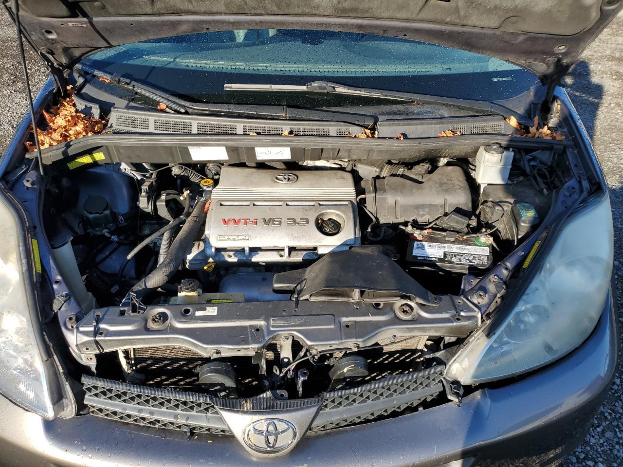 2006 TOYOTA SIENNA