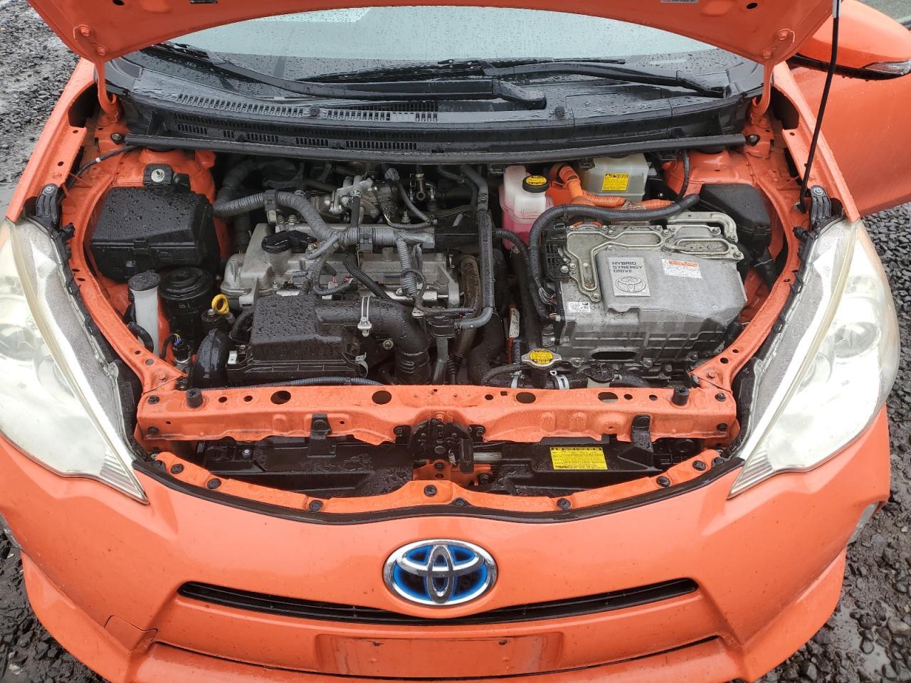 2012 TOYOTA Prius c