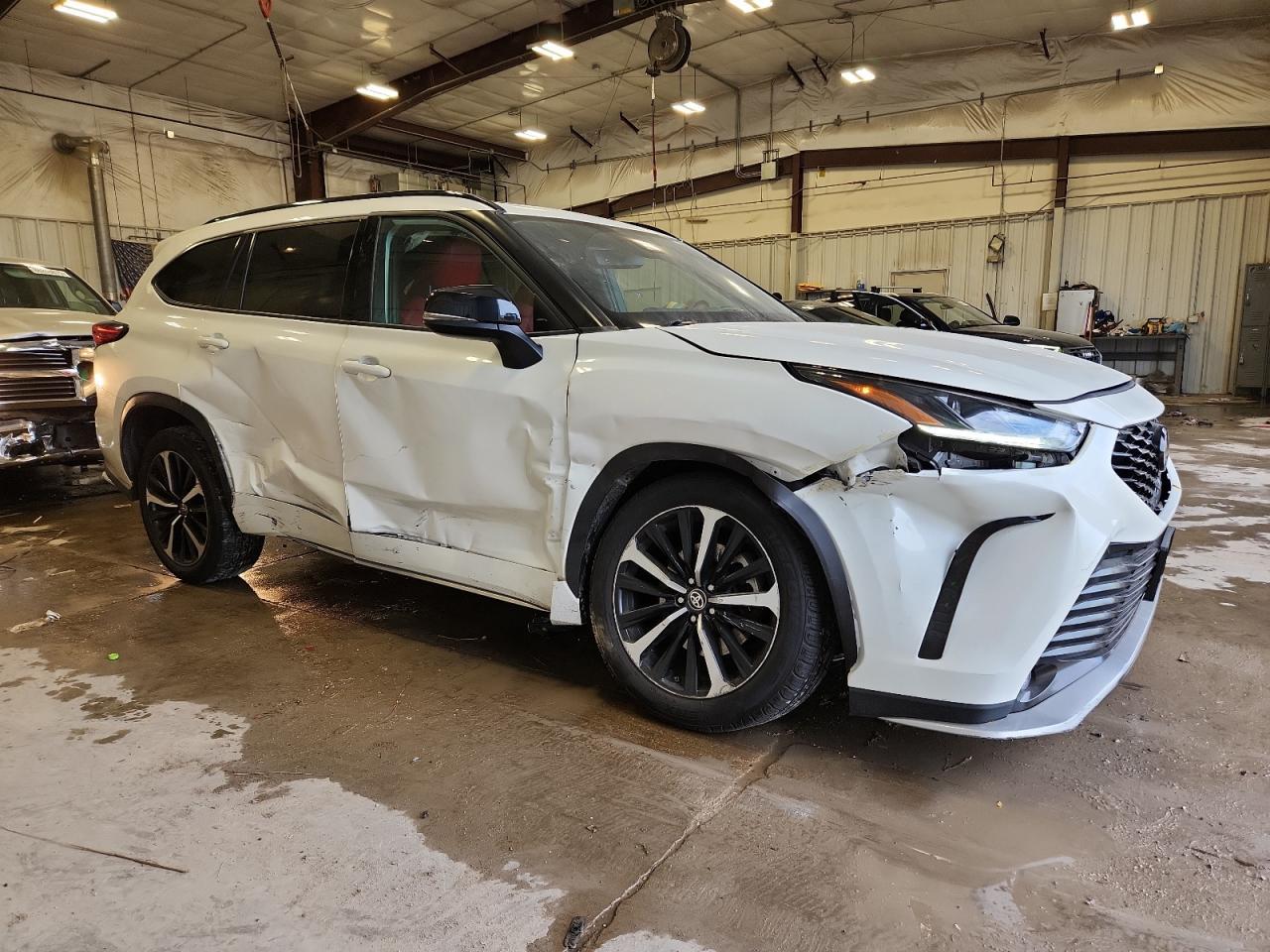 2021 TOYOTA HIGHLANDER