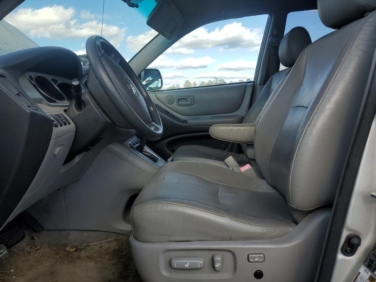 2006 TOYOTA HIGHLANDER