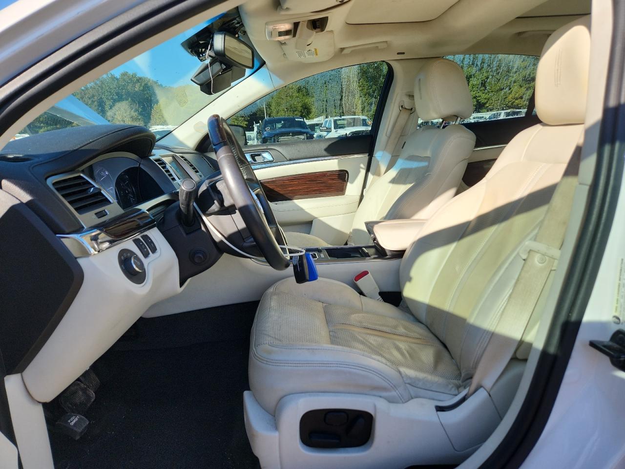 2011 LINCOLN MKS