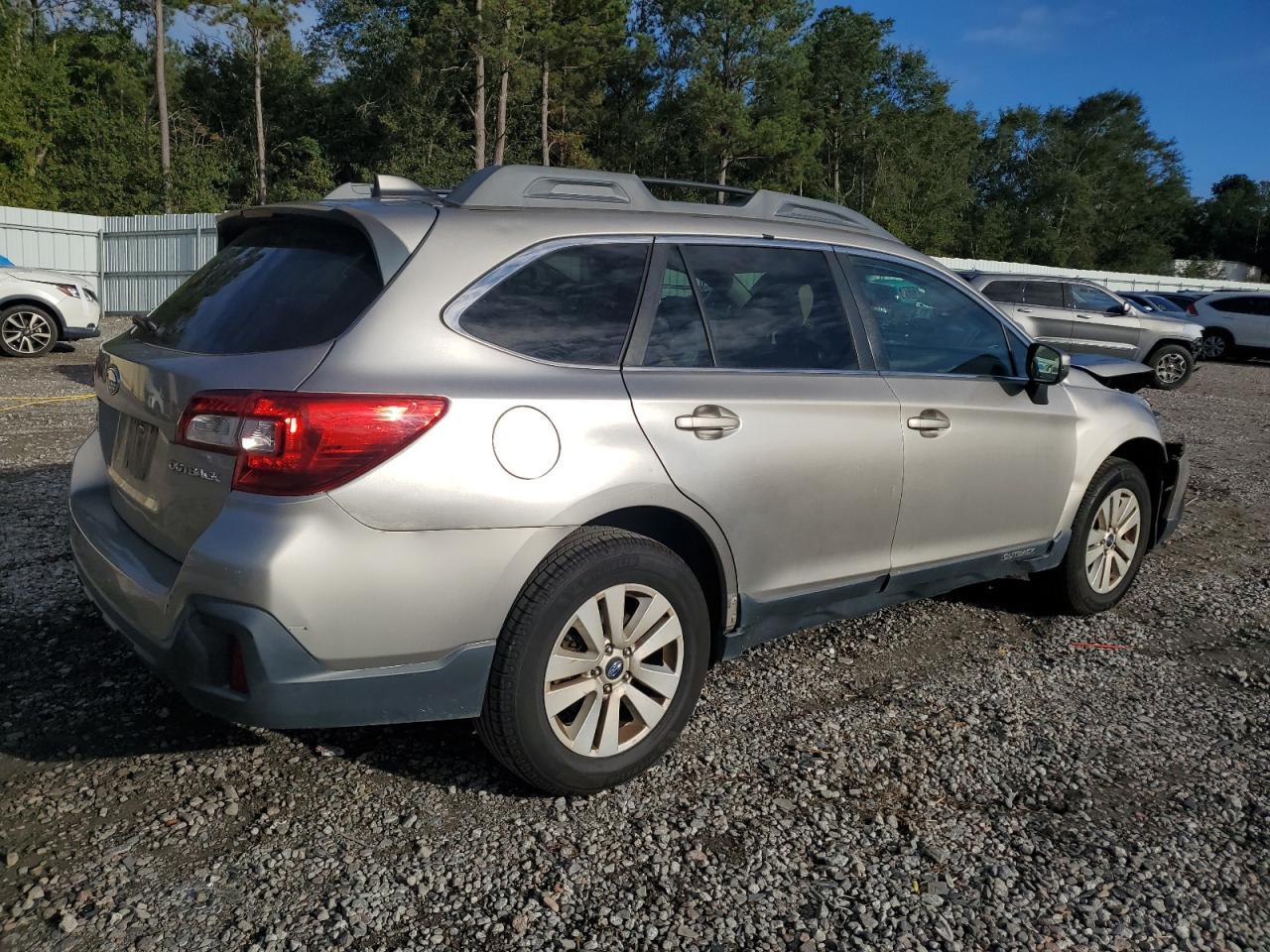 2019 SUBARU Outback