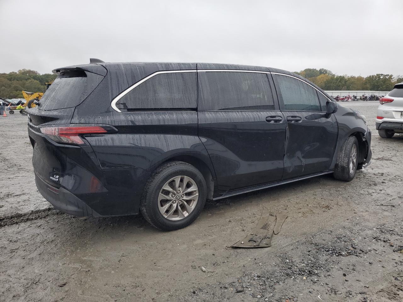 2022 TOYOTA SIENNA