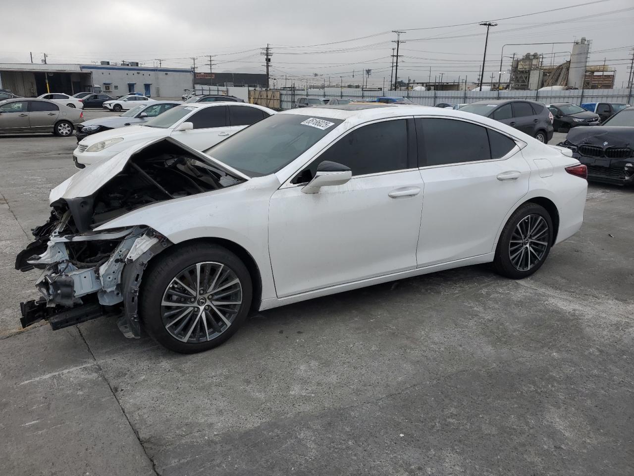 2025 LEXUS Es
