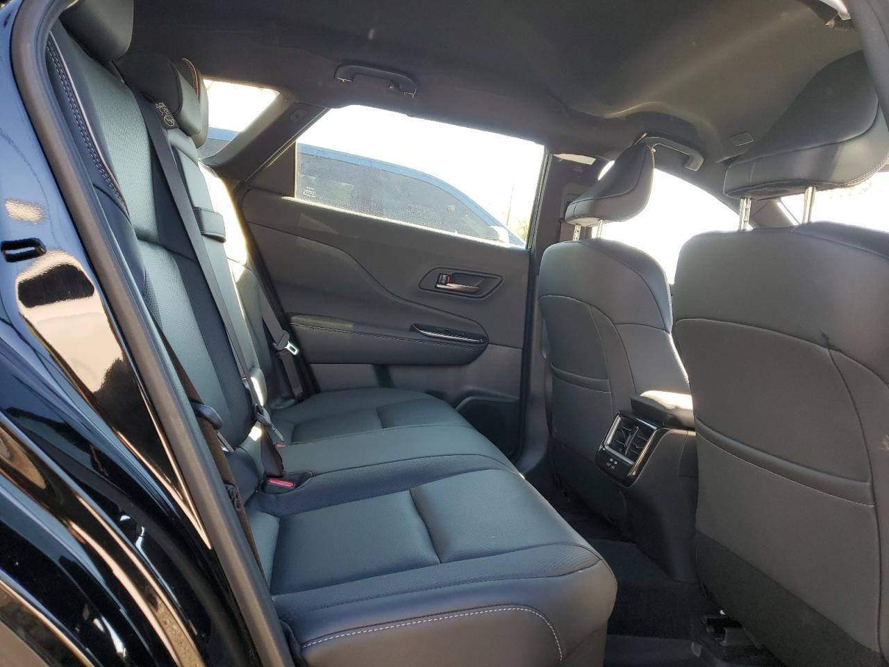 2025 TOYOTA Crown