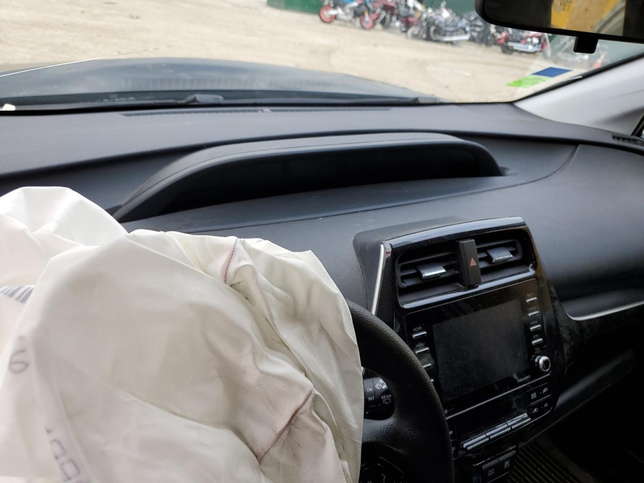 2021 TOYOTA PRIUS