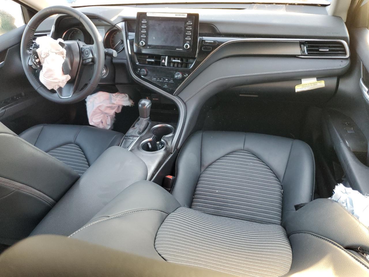 2024 TOYOTA CAMRY