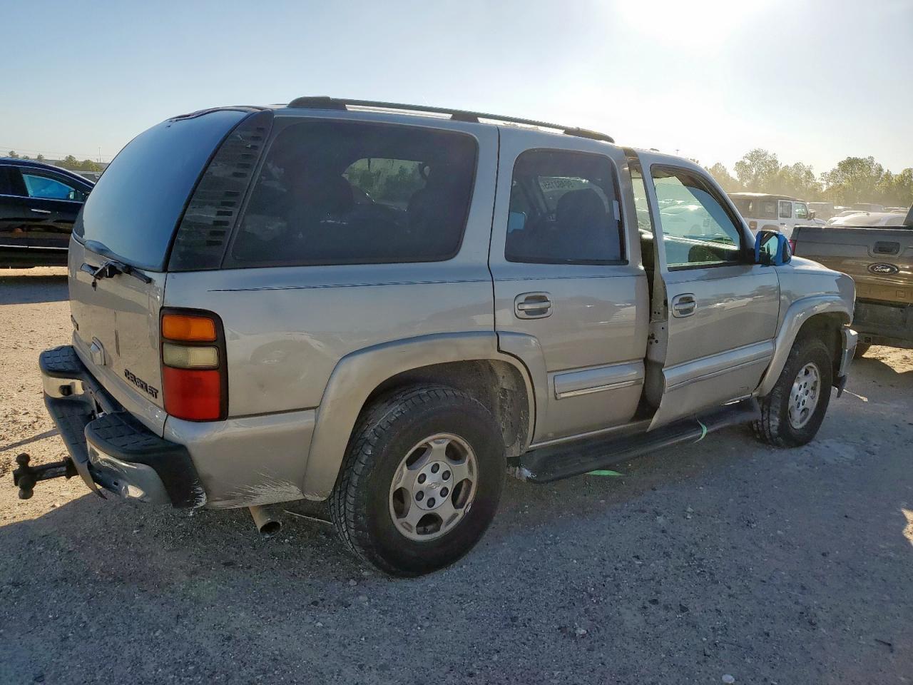 2004 CHEVROLET Tahoe