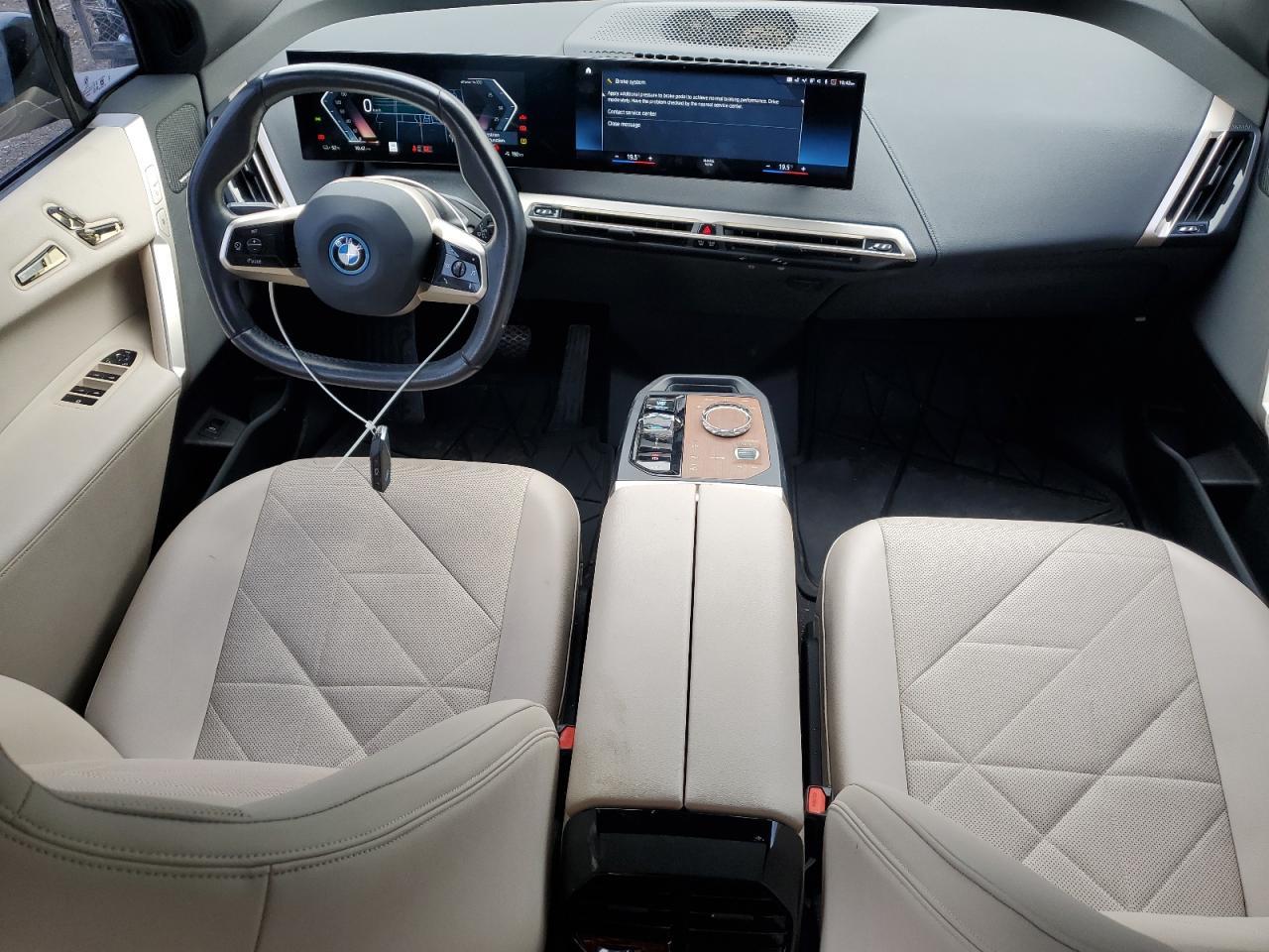 2023 BMW iX