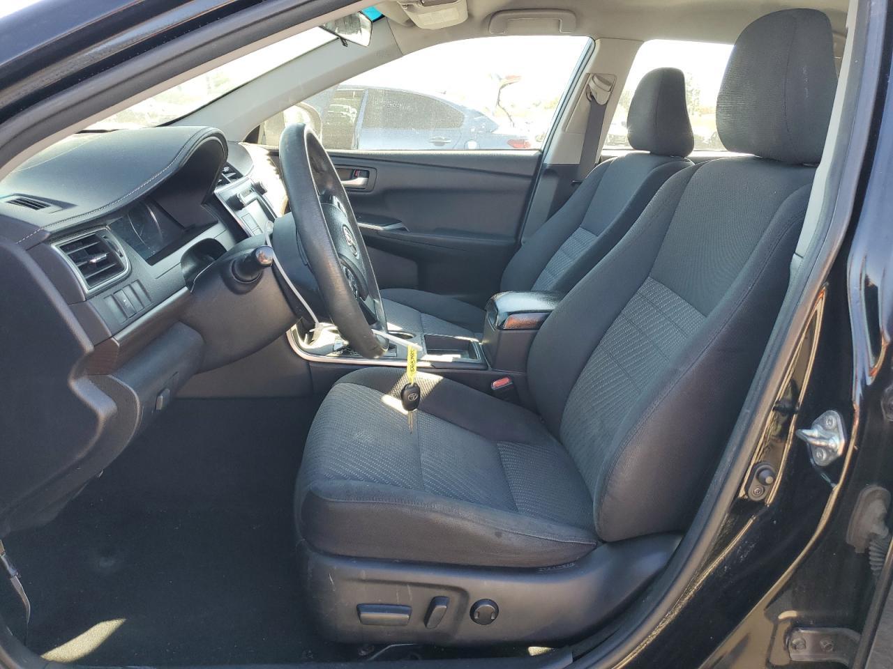 2016 TOYOTA CAMRY