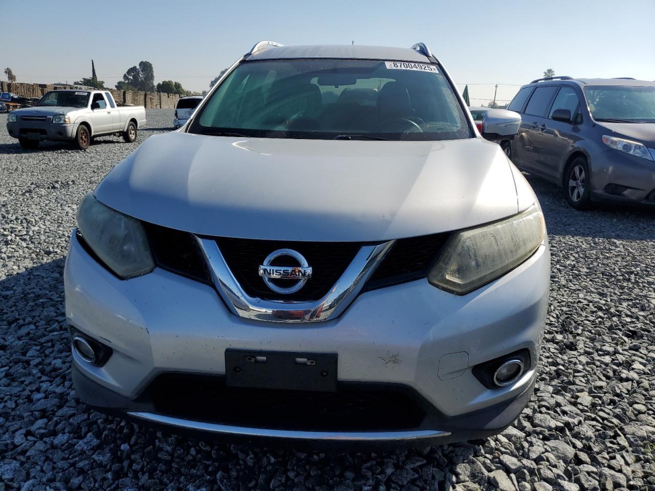2015 NISSAN ROGUE