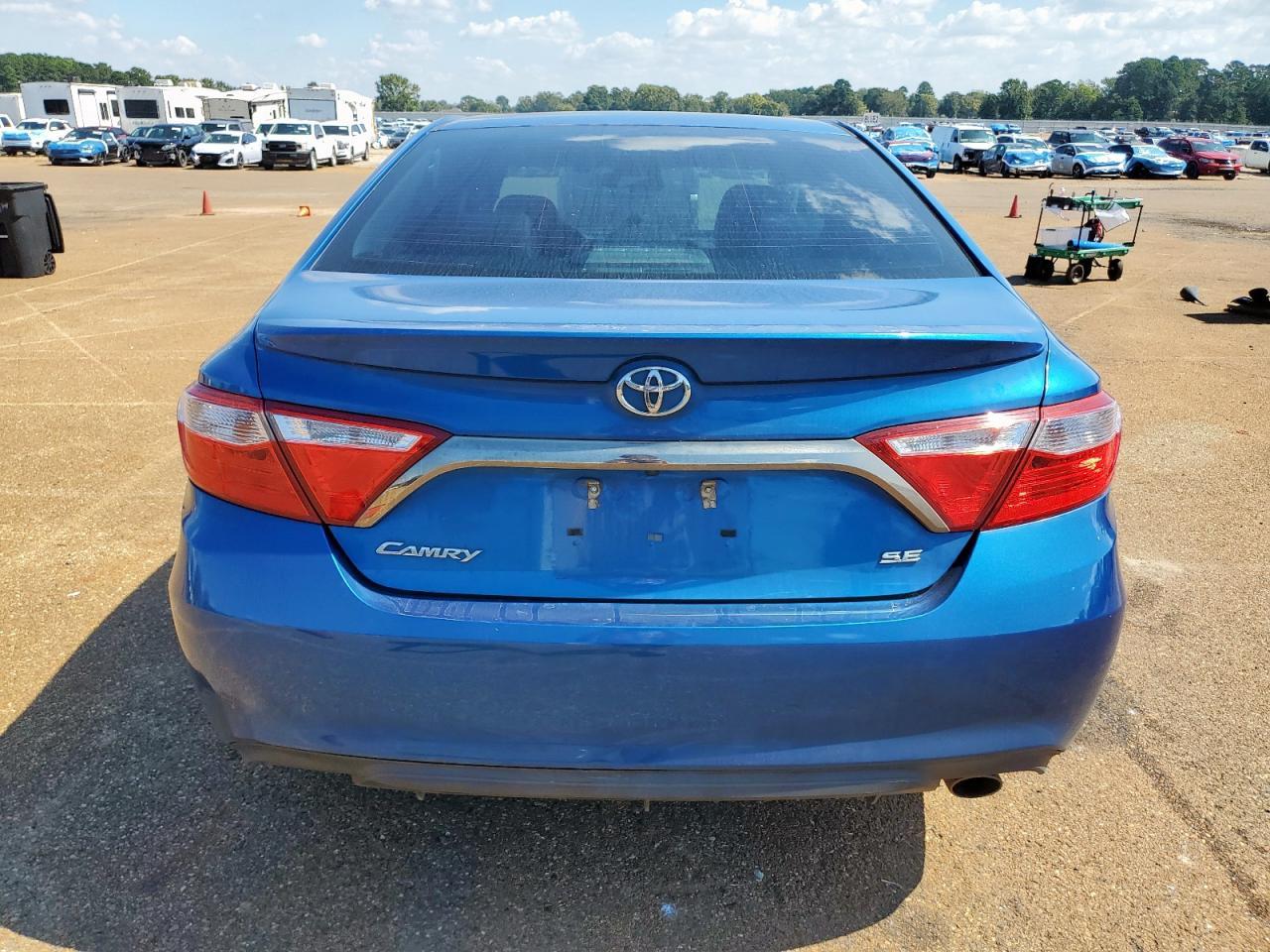 2017 TOYOTA CAMRY