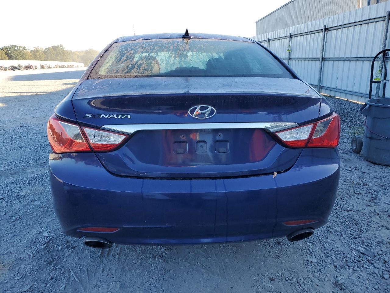 2011 HYUNDAI SONATA