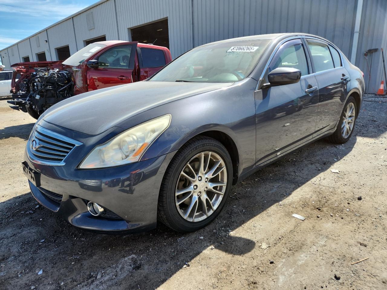 2012 INFINITI G37