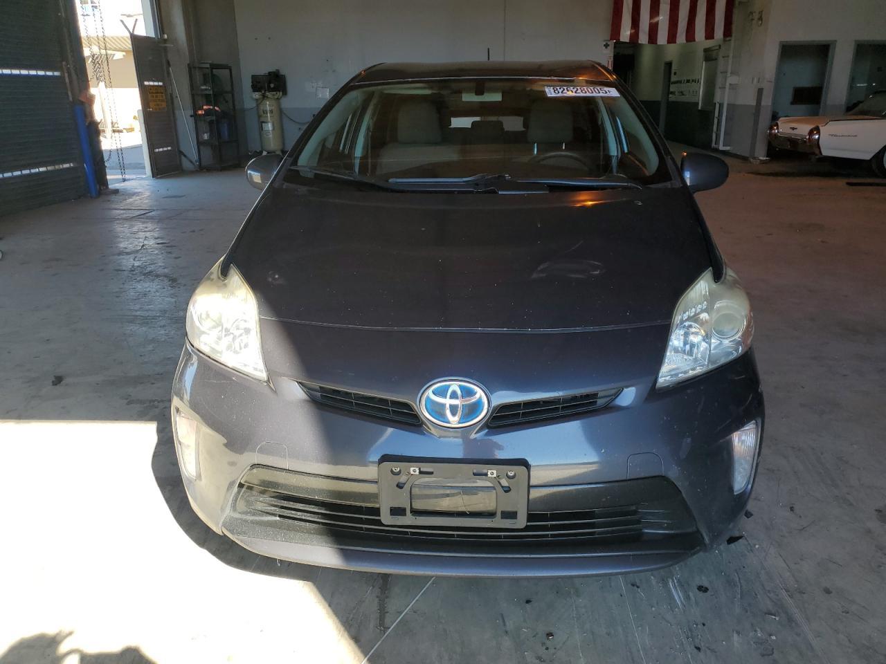 2015 TOYOTA PRIUS