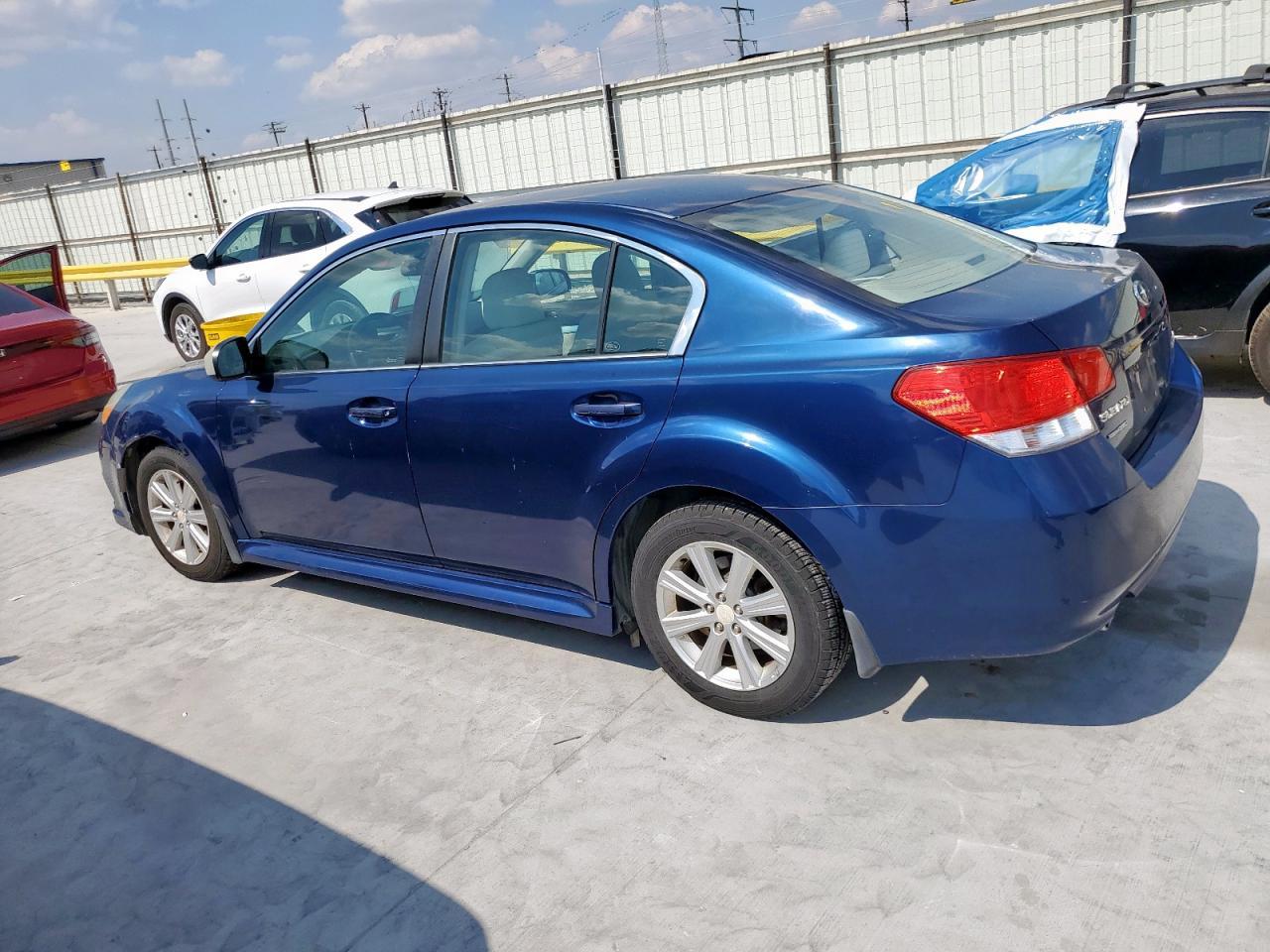 2010 SUBARU Legacy
