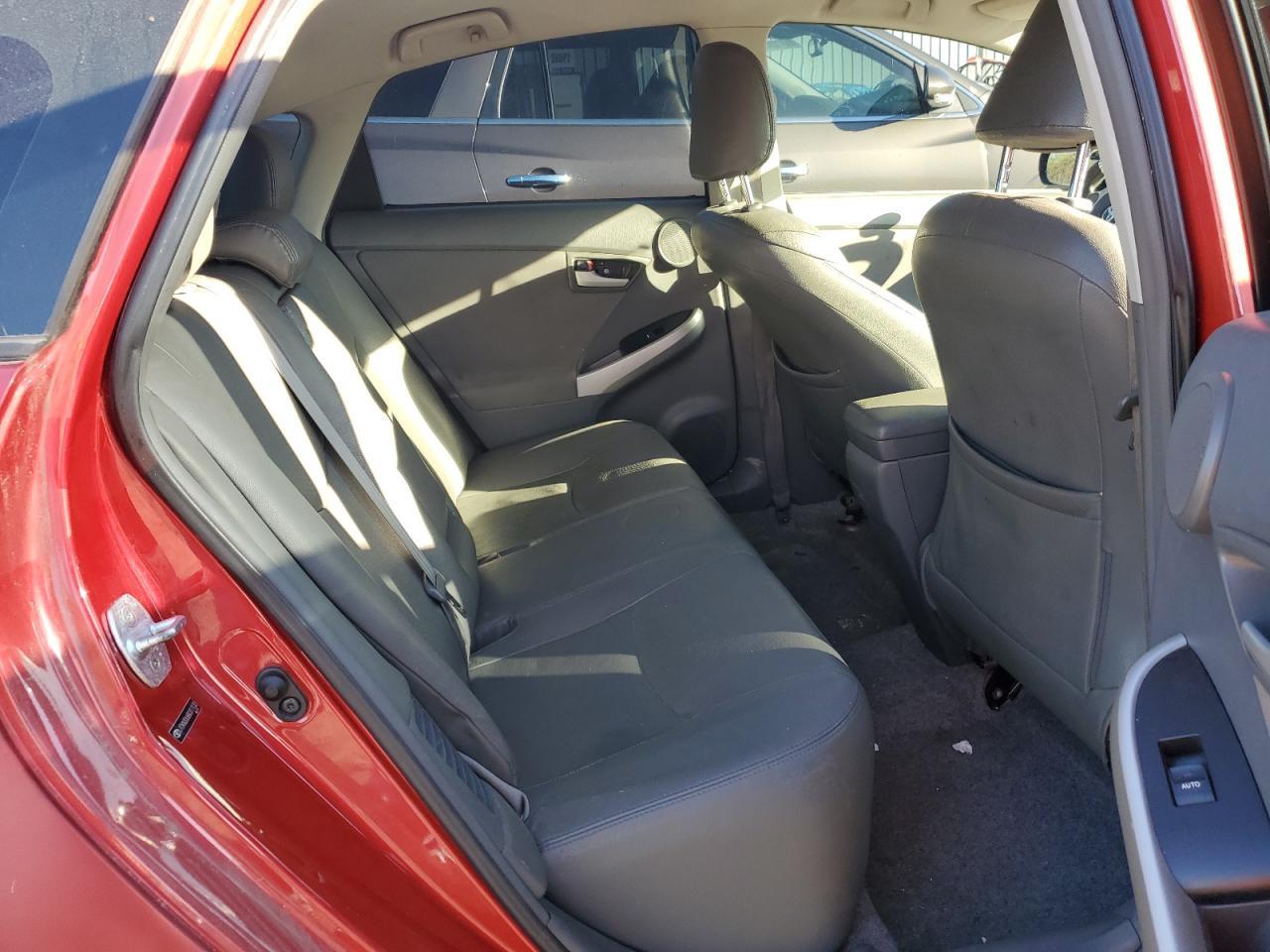 2011 TOYOTA PRIUS