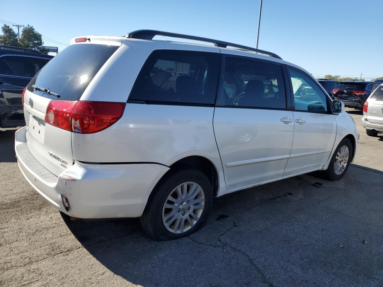 2008 TOYOTA SIENNA
