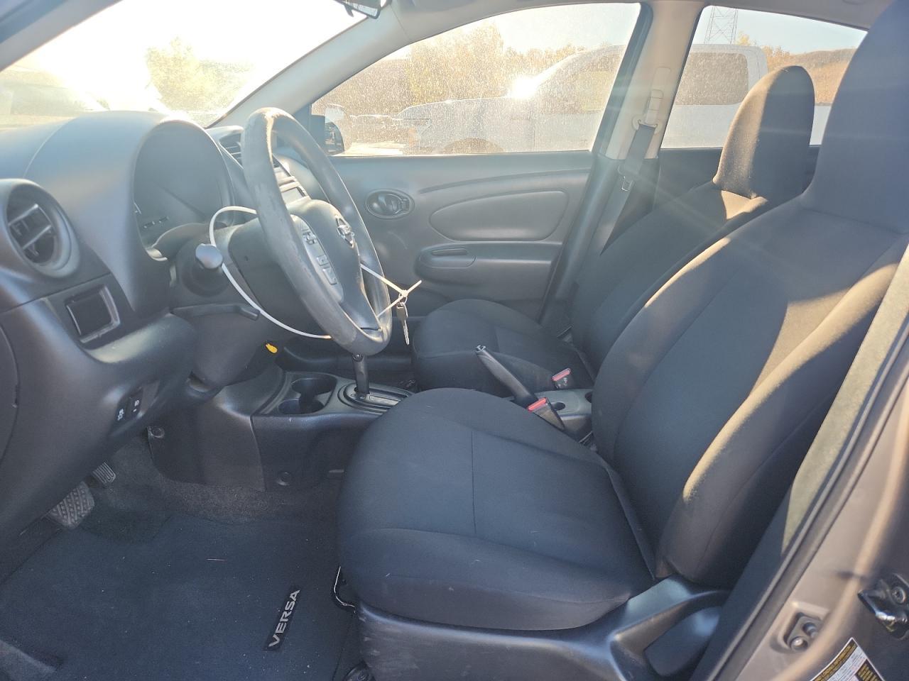 2015 NISSAN VERSA