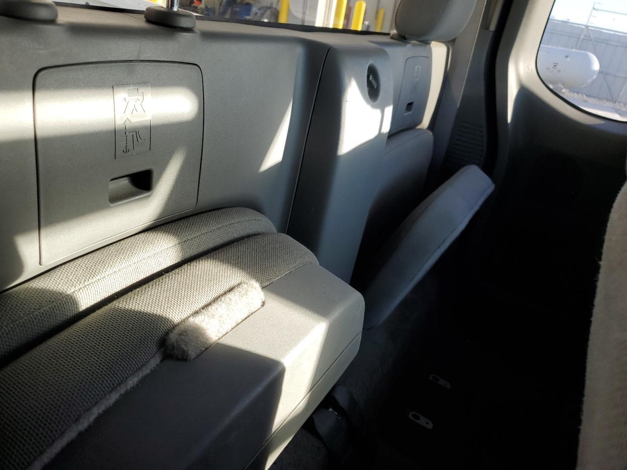 2016 NISSAN Frontier