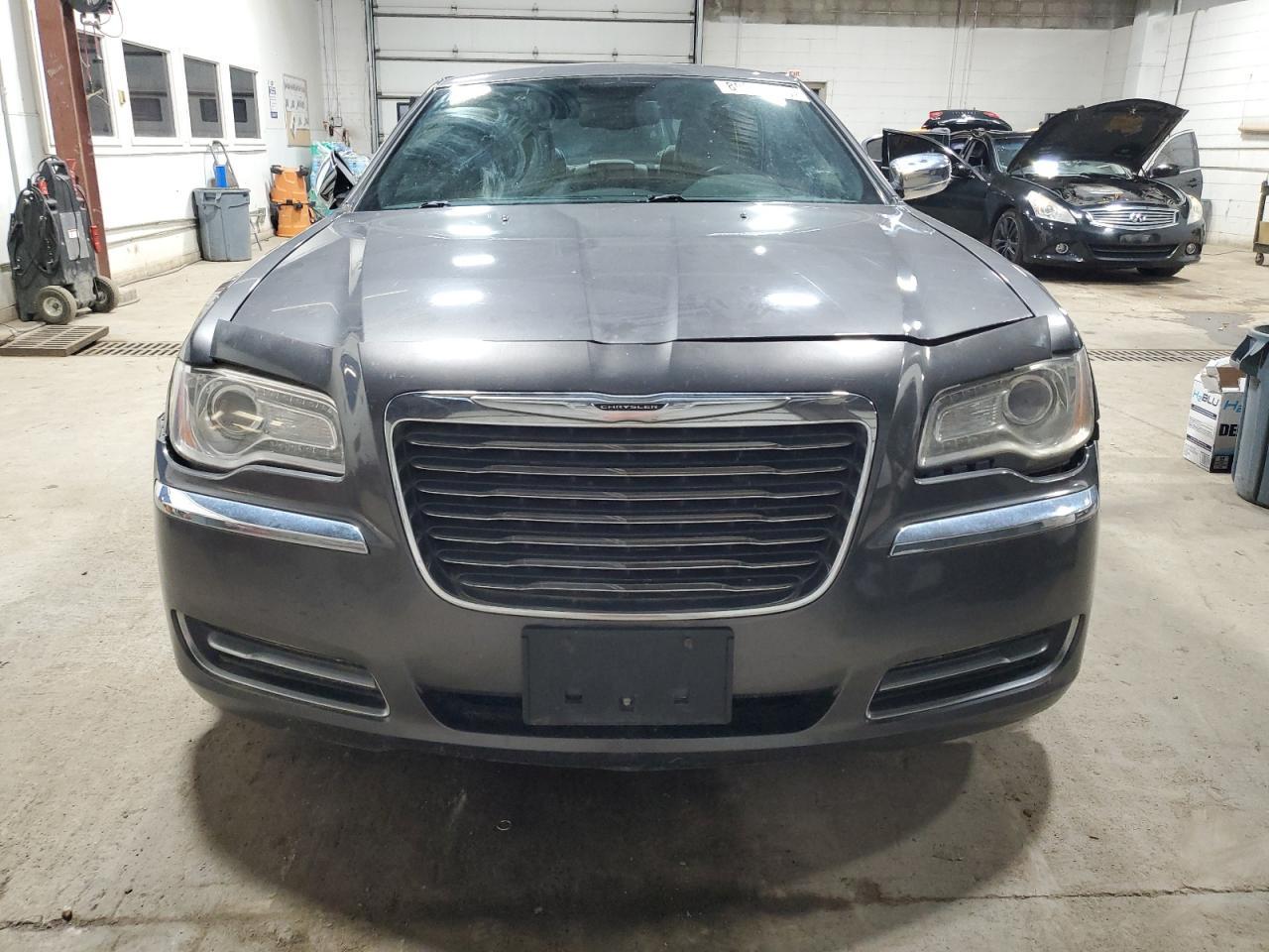 2014 CHRYSLER 300