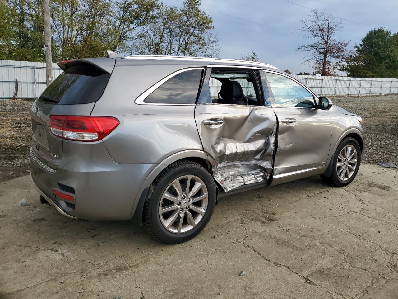 2016 KIA SORENTO