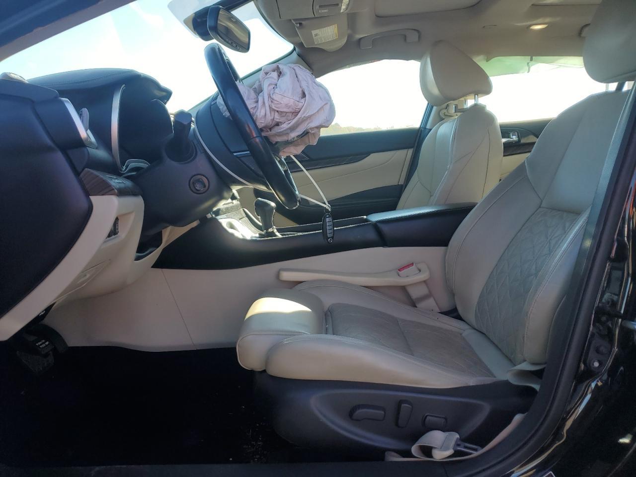 2017 NISSAN Maxima