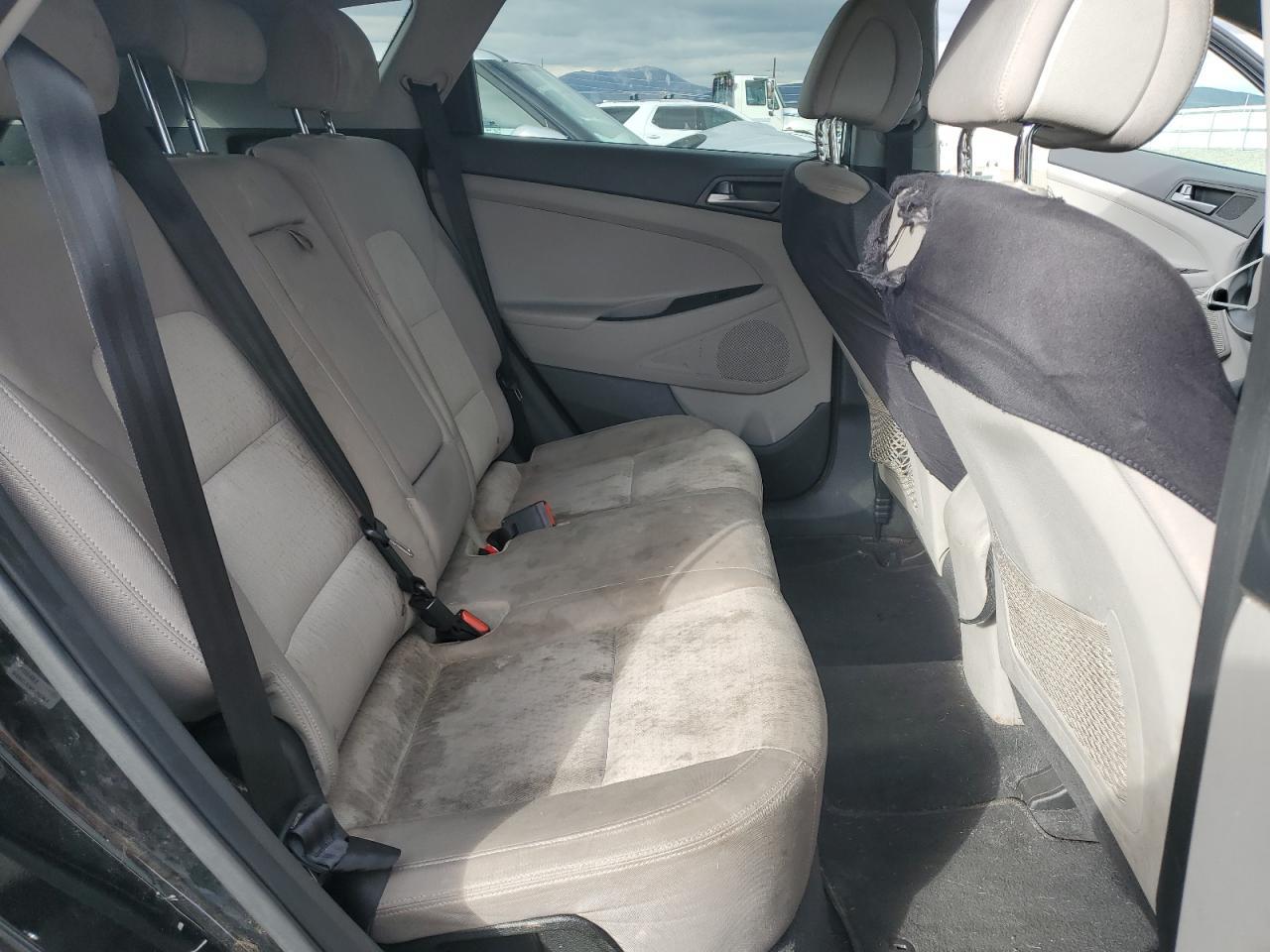 2016 HYUNDAI TUCSON