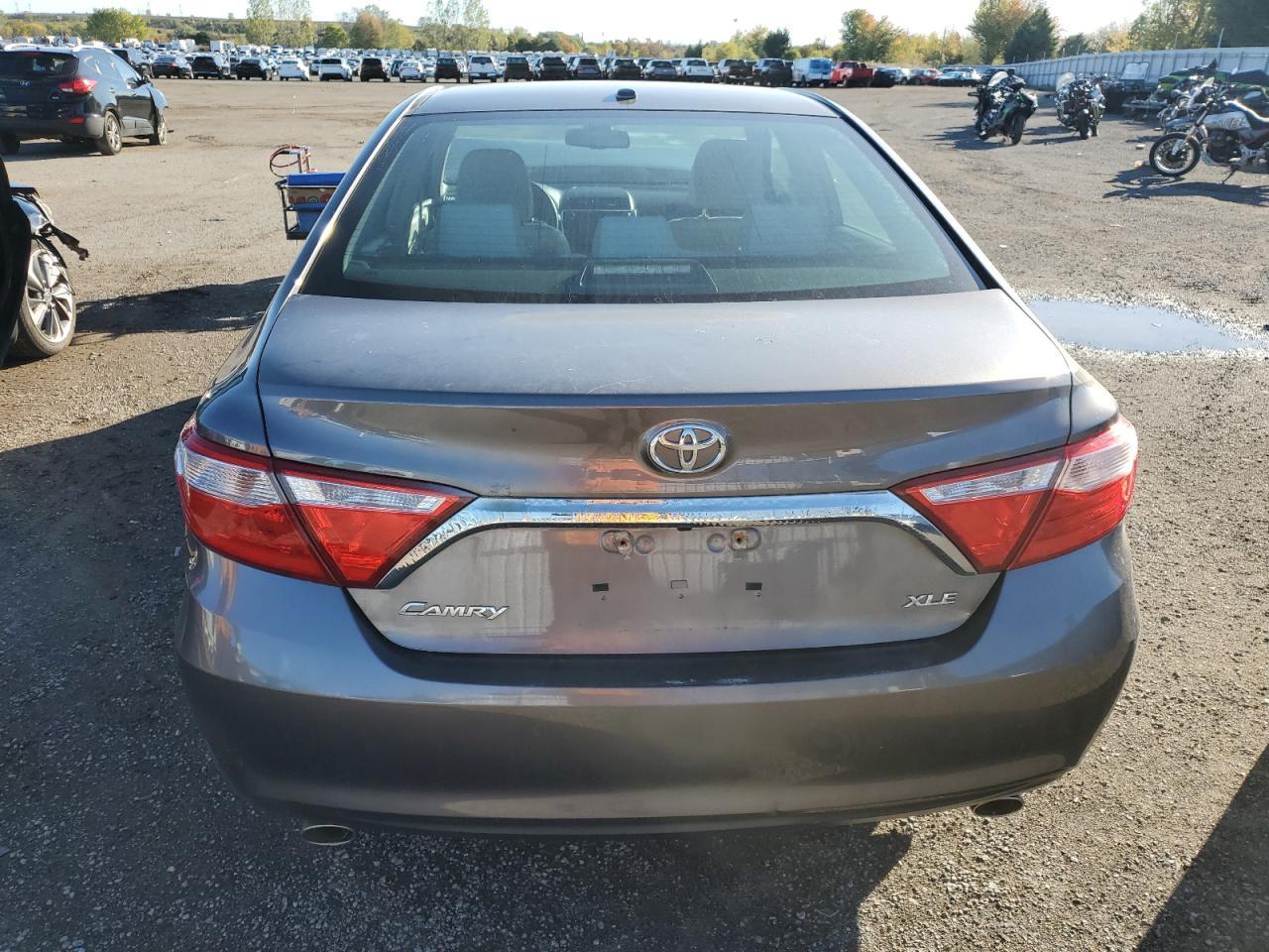 2016 TOYOTA CAMRY