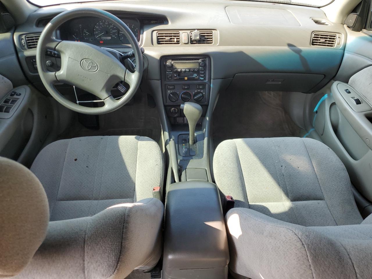 2001 TOYOTA CAMRY