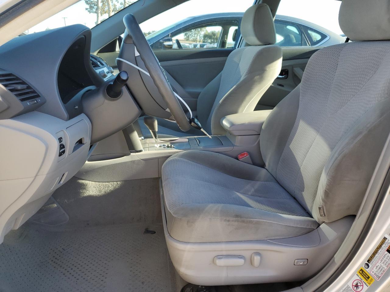 2011 TOYOTA CAMRY
